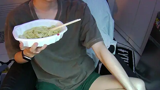 Snapshot of Ray175oo chatting on 03/20/26, 05:51 Ray175oo online show from 03/20/26, 05:51