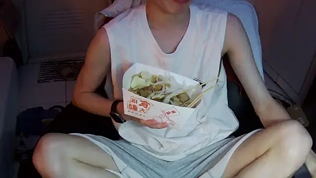 Snapshot of Ray175oo chatting on 03/29/26, 02:17 Ray175oo online show from 03/29/26, 02:17