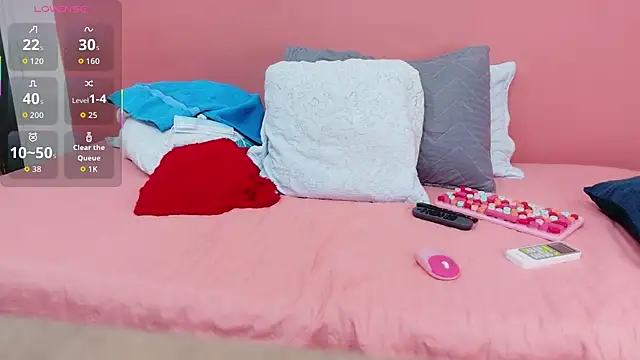 hotlatinateacher online show from 10/14/25, 07:36