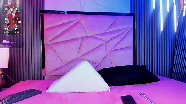 Snapshot of channel_guss chatting on 10/24/25, 08:05 channel guss online show from 10/24/25, 08:05