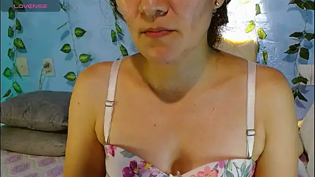 venus swet  online show from 06/14/26, 12:41