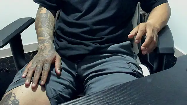 stebankechima online show from 10/16/25, 12:44