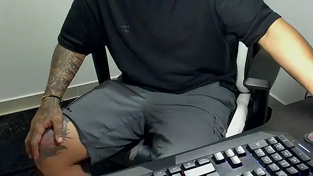 stebankechima online show from 10/30/25, 03:30