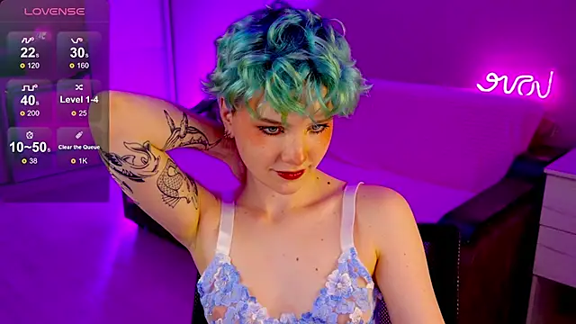 Snapshot of School_Love chatting on 12/11/24, 04:20 School Love online show from 12/11/24, 04:20