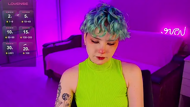 Snapshot of School_Love chatting on 12/15/24, 01:11 School Love online show from 12/15/24, 01:11