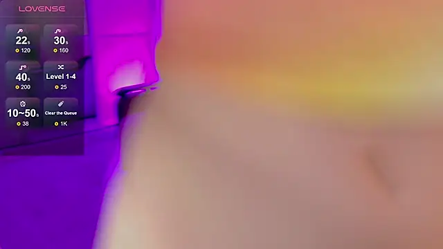 Snapshot of School_Love chatting on 02/17/25, 01:10 School Love online show from 02/17/25, 01:10