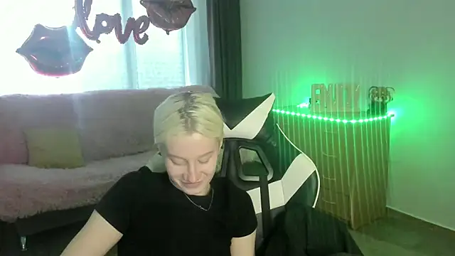EnigmaSee online show from 04/27/26, 10:02