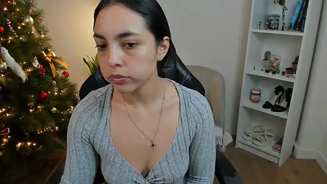  BellaEvans  online show from 12/18/25, 05:46