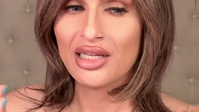 Snapshot of xprettysmilex chatting on 01/17/25, 01:36 xprettysmilex online show from 01/17/25, 01:36