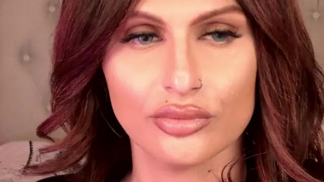 Snapshot of xprettysmilex chatting on 02/05/25, 02:19 xprettysmilex online show from 02/05/25, 02:19