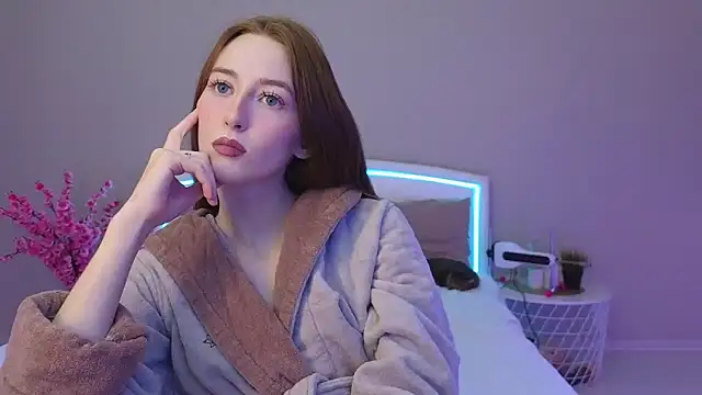 Snapshot of MichaDenver chatting on 12/13/25, 07:53 MichaDenver online show from 12/13/25, 07:53