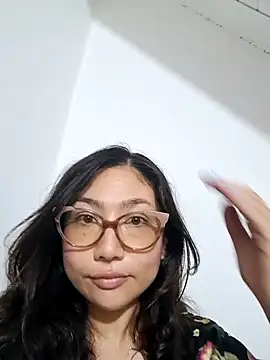 Snapshot of Mia_Ruiz chatting on 01/30/25, 04:06 Mia Ruiz online show from 01/30/25, 04:06