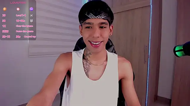 aldrinwhite online show from 01/25/25, 04:24