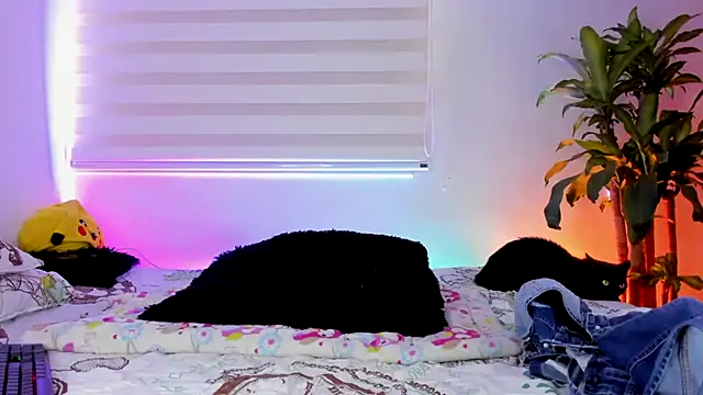 aldrinwhite online show from 10/07/25, 05:10