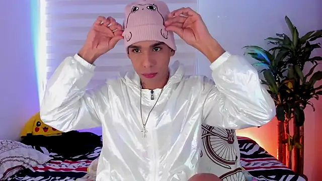 aldrinwhite online show from 10/29/25, 03:14