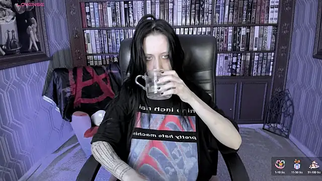 Snapshot of Medusa__Gorgona chatting on 06/05/26, 12:55 Medusa Gorgona online show from 06/05/26, 12:55