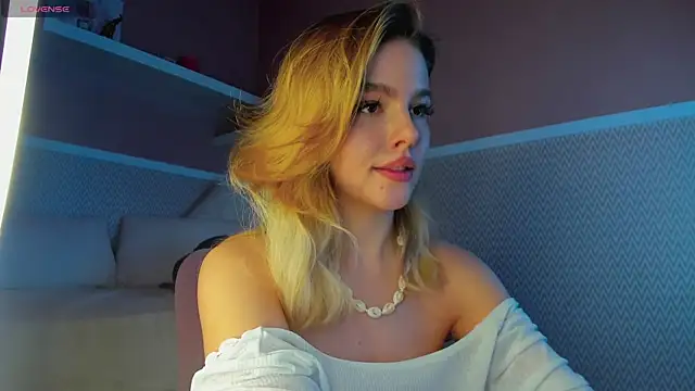 Anna Robinson online show from 01/31/25, 07:18