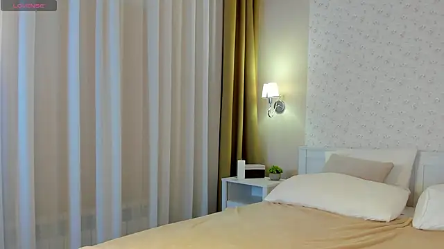 Anna Robinson online show from 02/21/25, 05:24