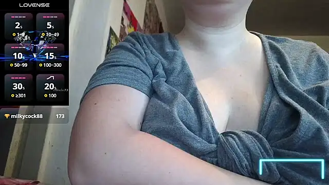 Snapshot of Cora_Maro chatting on 07/31/26, 10:31 Cora Maro online show from 07/31/26, 10:31