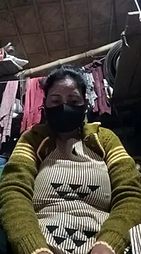 Snapshot of Neha-Roy chatting on 03/03/25, 03:53 Neha-Roy online show from 03/03/25, 03:53