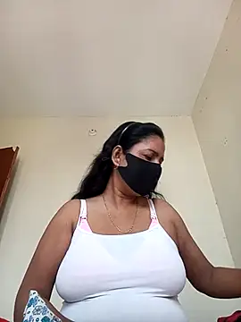 Snapshot of Neha-Roy chatting on 03/08/25, 04:34 Neha-Roy online show from 03/08/25, 04:34