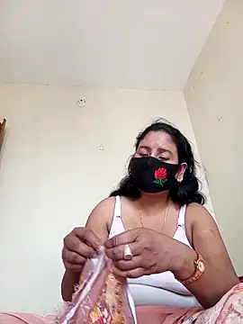 Snapshot of Neha-Roy chatting on 03/12/25, 04:19 Neha-Roy online show from 03/12/25, 04:19