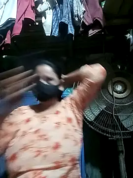 Snapshot of Neha-Roy chatting on 03/22/25, 10:37 Neha-Roy online show from 03/22/25, 10:37