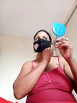 Snapshot of Neha-Roy chatting on 10/06/25, 05:16 Neha-Roy online show from 10/06/25, 05:16