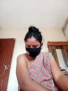 Snapshot of Neha-Roy chatting on 10/18/25, 07:53 Neha-Roy online show from 10/18/25, 07:53