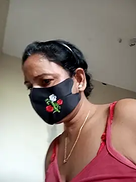 Snapshot of Neha-Roy chatting on 11/25/25, 05:29 Neha-Roy online show from 11/25/25, 05:29