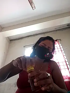 Snapshot of Neha-Roy chatting on 11/26/25, 05:41 Neha-Roy online show from 11/26/25, 05:41