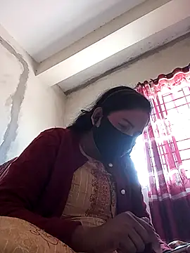 Snapshot of Neha-Roy chatting on 12/14/25, 05:35 Neha-Roy online show from 12/14/25, 05:35