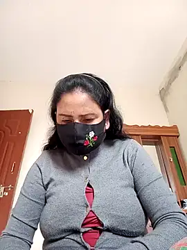 Snapshot of Neha-Roy chatting on 01/14/26, 05:46 Neha-Roy online show from 01/14/26, 05:46