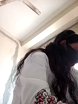 Snapshot of Neha-Roy chatting on 02/26/26, 05:28 Neha-Roy online show from 02/26/26, 05:28