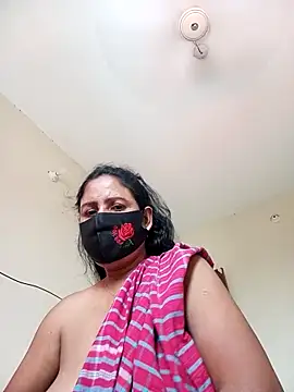 Snapshot of Neha-Roy chatting on 05/09/26, 05:01 Neha-Roy online show from 05/09/26, 05:01