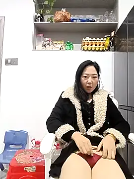 Snapshot of AHL756 chatting on 02/28/25, 01:47 AHL756 online show from 02/28/25, 01:47