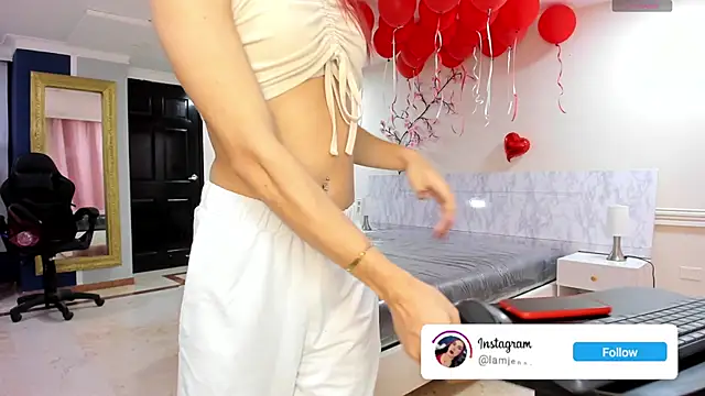 charolbruce 1 online show from 05/28/26, 12:02