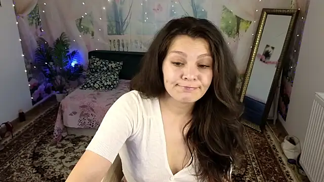 Snapshot of MadameDeFeu chatting on 06/02/26, 06:48 MadameDeFeu online show from 06/02/26, 06:48