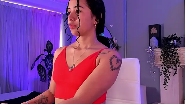 Snapshot of Ammy_nova chatting on 12/18/25, 07:31 Ammy nova online show from 12/18/25, 07:31