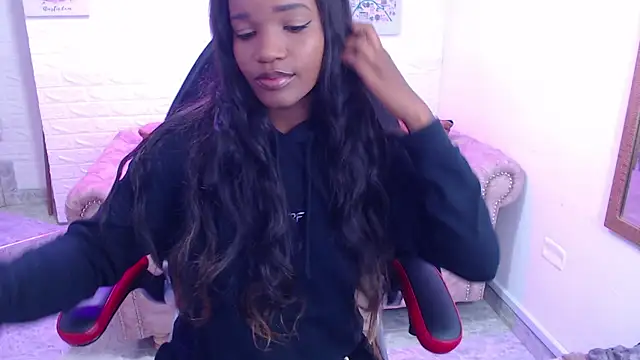 Snapshot of cattalheya chatting on 11/10/25, 12:26 cattalheya online show from 11/10/25, 12:26