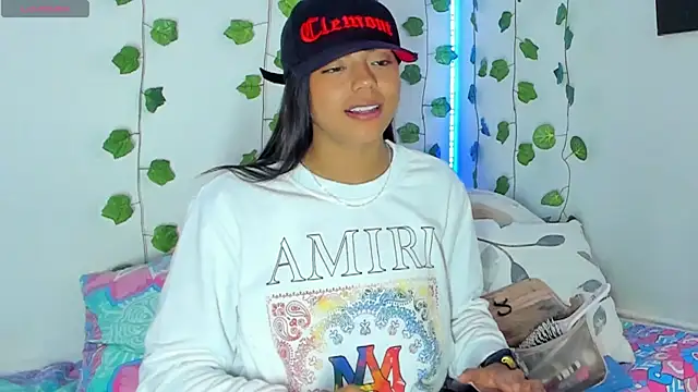 BarbieHotLaura online show from 01/18/25, 01:30