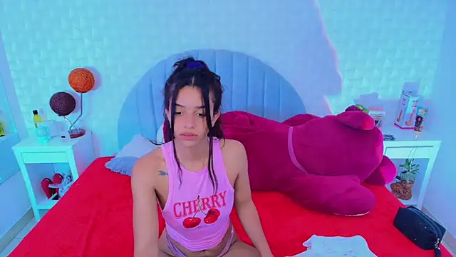 Snapshot of charlotte_0309 chatting on 11/04/25, 07:35 charlotte 0309 online show from 11/04/25, 07:35