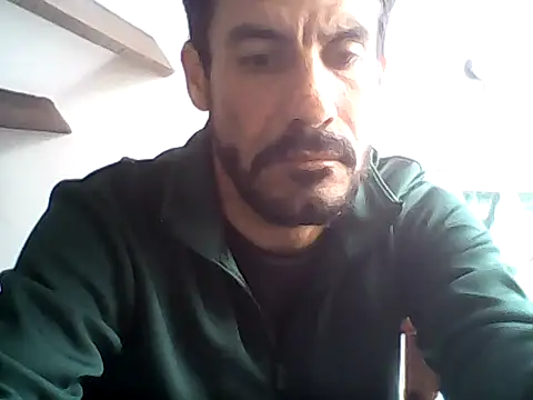 Snapshot of elkike1980 chatting on 06/03/26, 03:39 elkike1980 online show from 06/03/26, 03:39