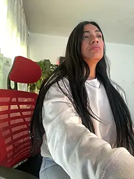 emmily d online show from 11/18/25, 06:23