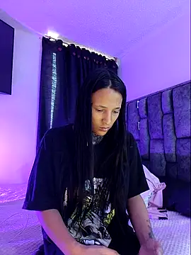 Snapshot of Nicole420squirt chatting on 03/22/25, 05:41 Nicole420squirt online show from 03/22/25, 05:41