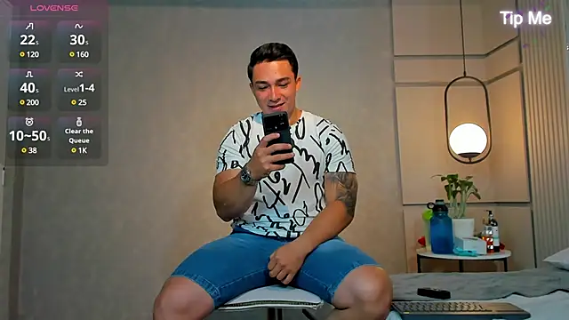 Snapshot of Ryan_Hunt chatting on 01/11/25, 03:20 Ryan Hunt online show from 01/11/25, 03:20