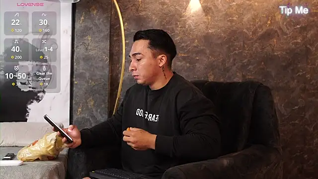 Ryan Hunt online show from 12/03/25, 12:14