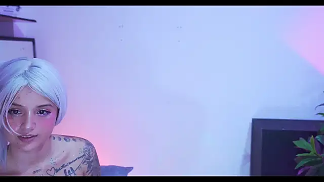 LorenRosse online show from 01/22/25, 02:15