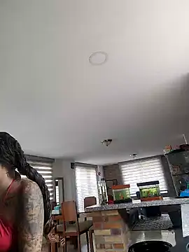 LorenRosse online show from 02/02/25, 05:59