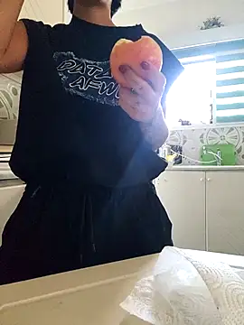 LorenRosse online show from 09/29/25, 04:17